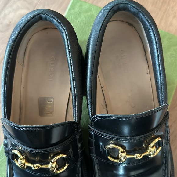 Gucci lug sole women’s loafers size 42. Excellent condition. Black Nappa - Picture 5 of 8